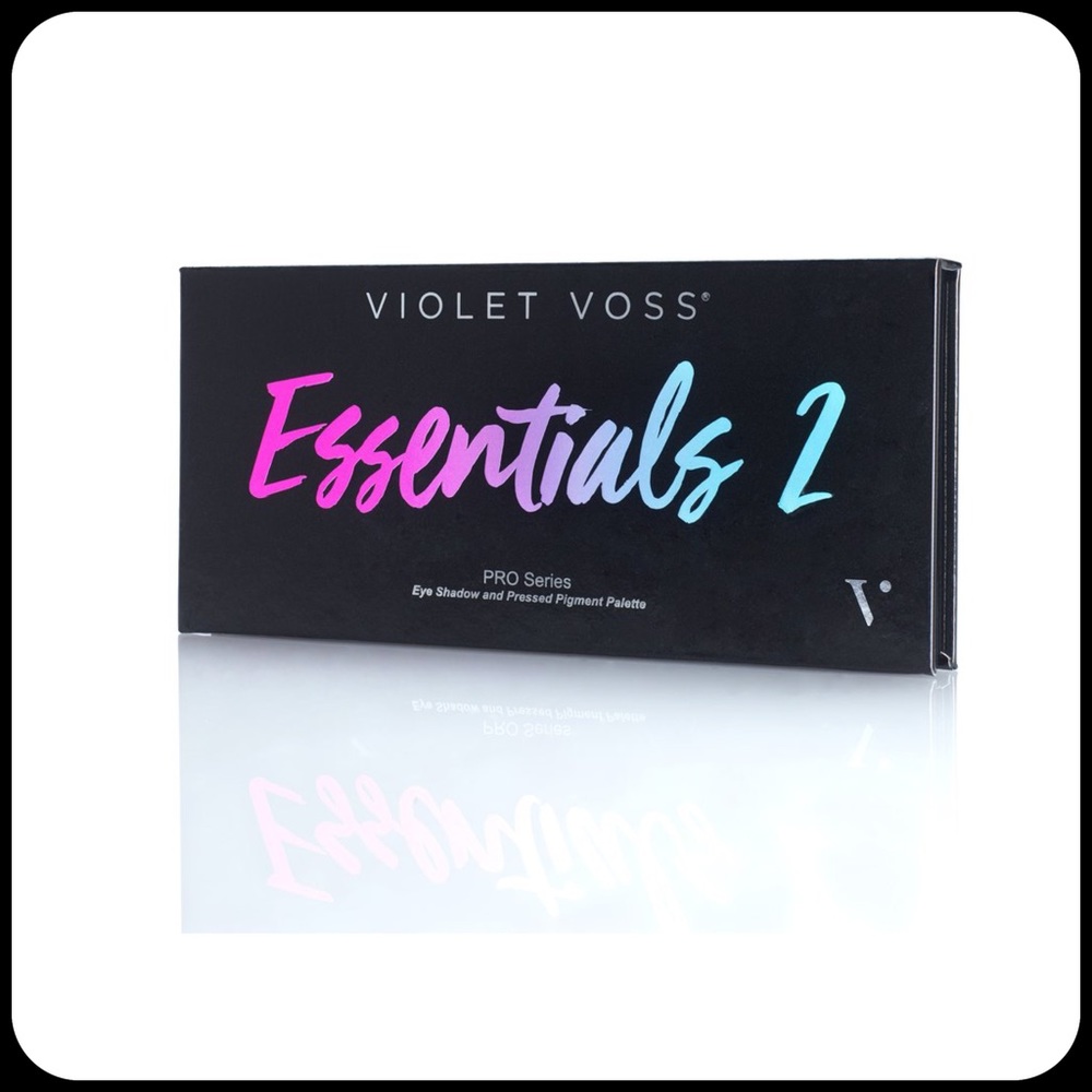 Essentials 2 Palette Violet Voss NWT
